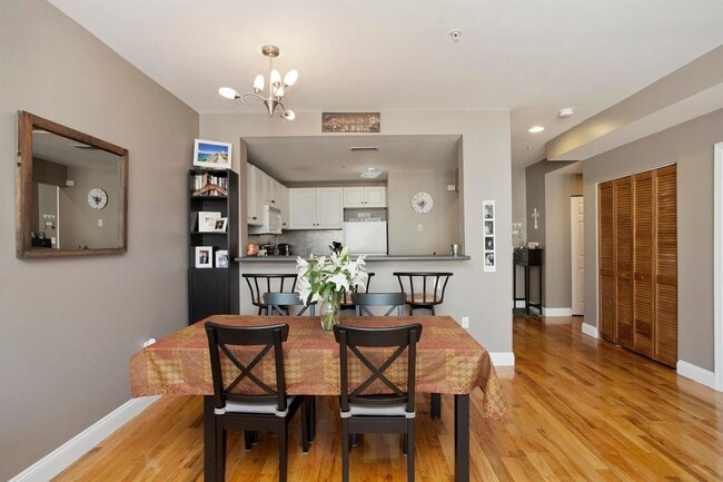 Photo - 400 9th St Unit W3L