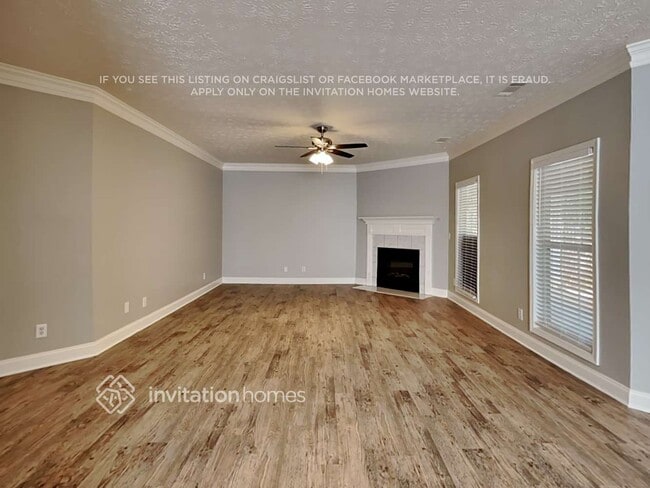 Photo - 2015 Towne Park Dr