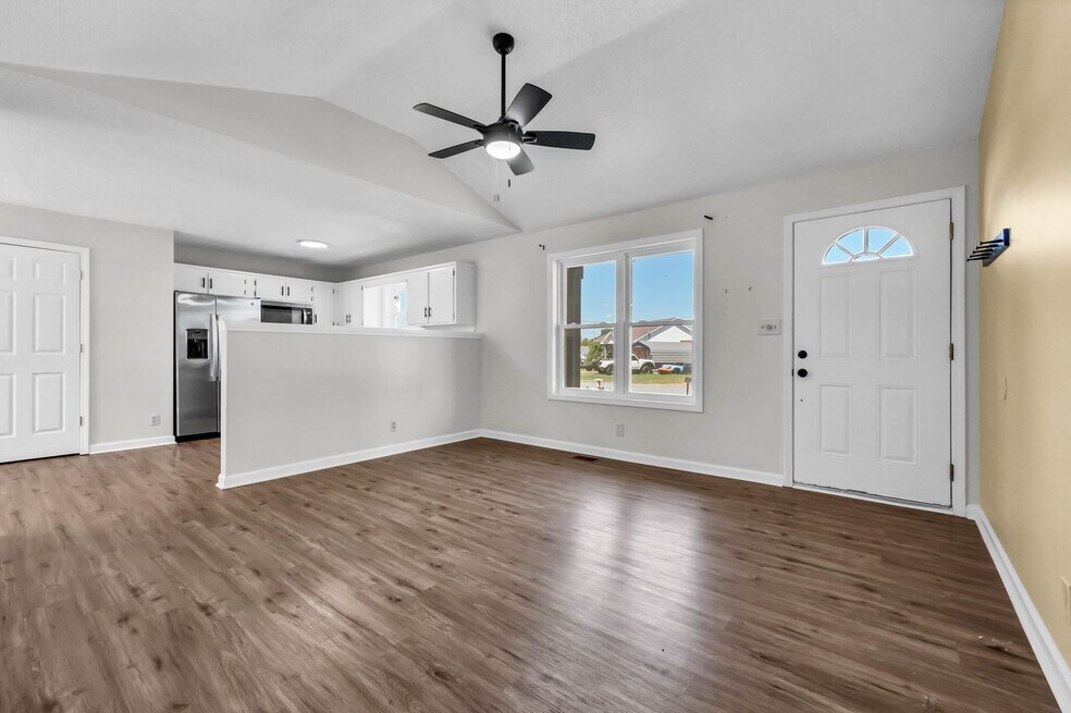 1925 Timberline Cir