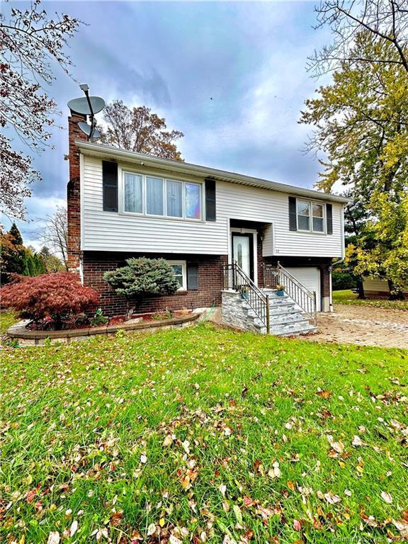 32 Divot Dr Rental For Rent in Meriden, CT