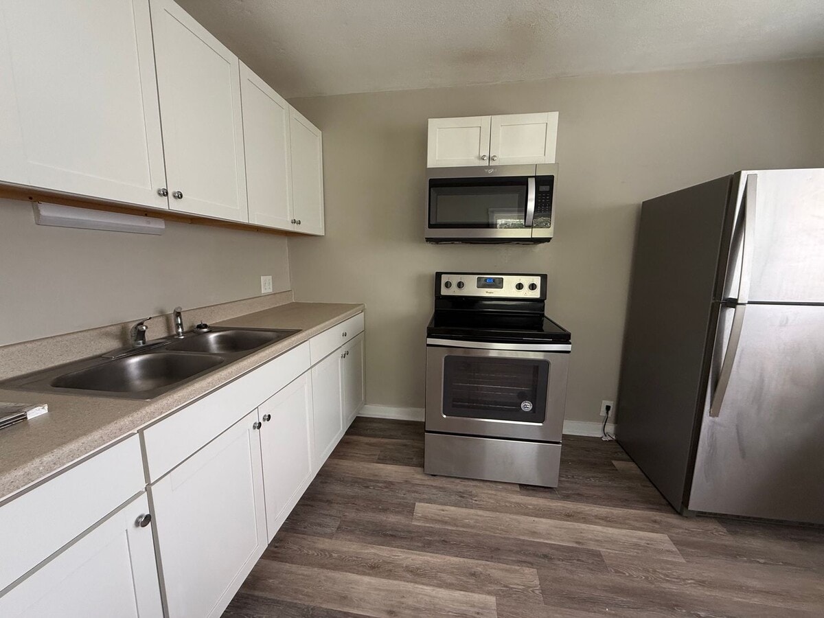 Photo - 904 W Main St Unit Apt 3