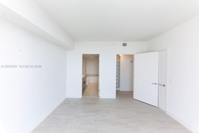 Photo - 4010 S Ocean Dr Unidad t3509