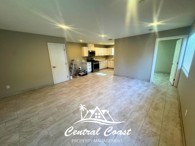 Photo - 0 E Boone St Unidad A