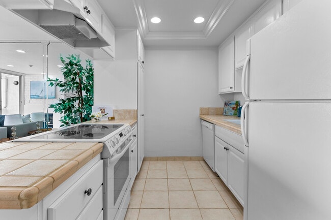 Photo - 615 Esplanade Unit 105