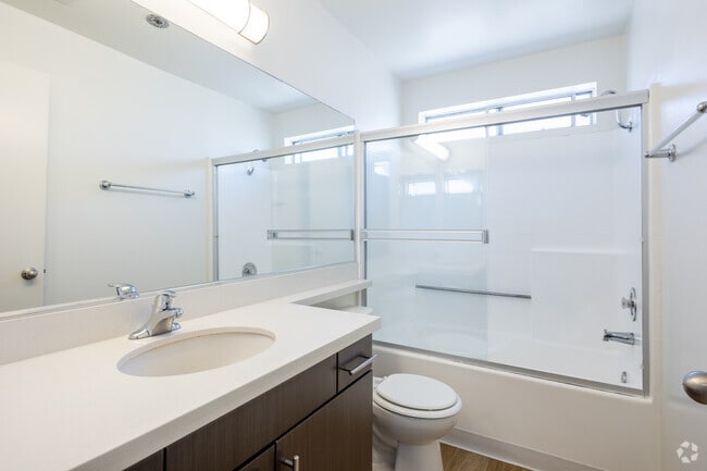 1 BR,1BA Bathroom