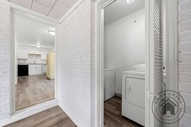 Photo - 1138 Highland Dr