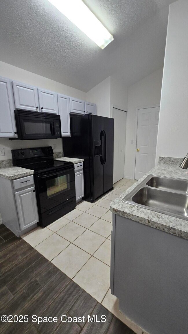 Photo - 1152 Bainbury Ln