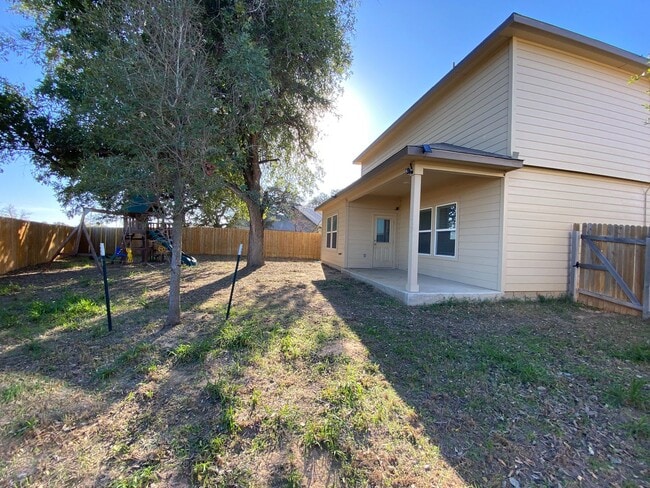 Photo - Beautiful 3 bed, 2.5 bath home!