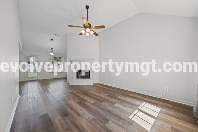 Photo - 8608 Port Douglas Dr