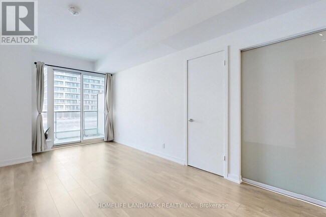 Photo - 5 Buttermill Ave. Unité 1012