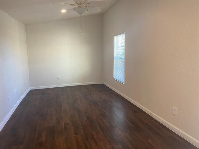 Building Photo - 12115 Segrest Dr