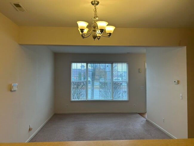 Photo - 609 Powell Dr