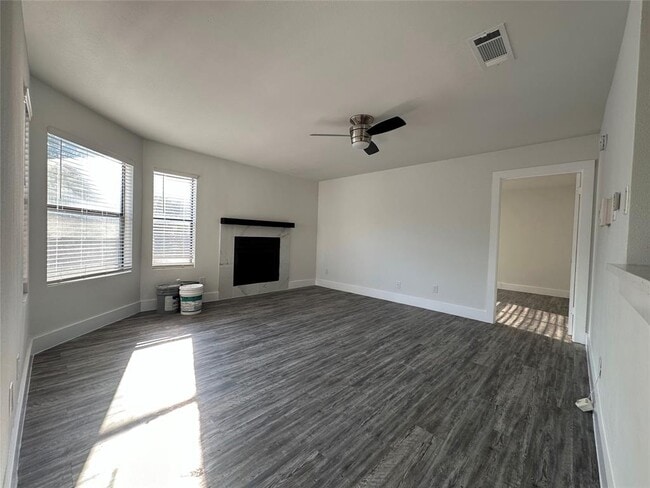 Building Photo - 8806 Schick Rd