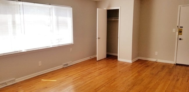 Photo - Morse Plaza Apartments