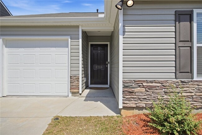 216 Boxbury Wy