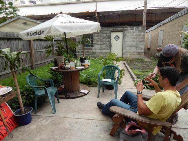 LARGE PATIO, yd, and garden - 2320 W Eastwood Ave Unit 2