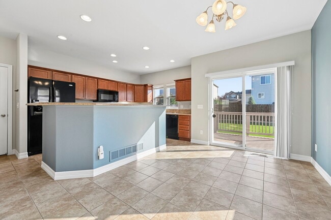 Photo - 6914 Dusty Miller Way
