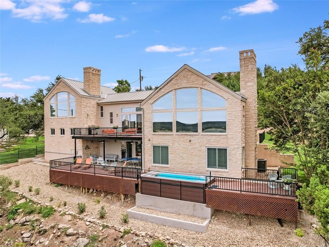 5111 McIntyre Cir