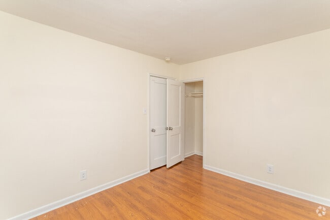 3BR, 2BA