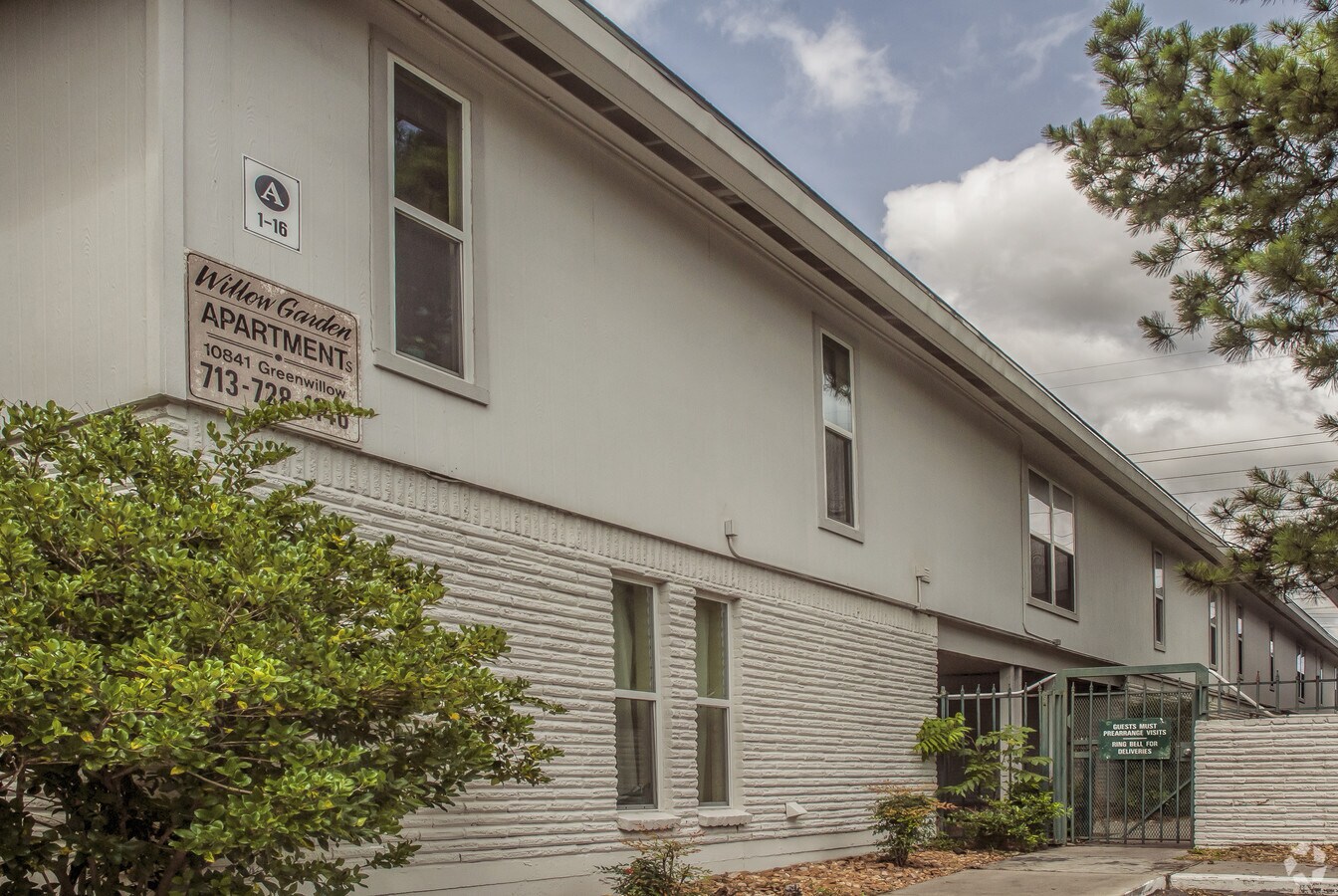 Willow Gardens Apartments Houston, TX