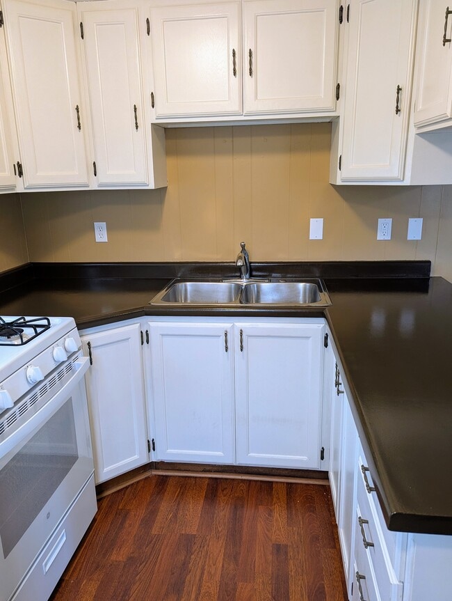 Photo - 891 E 12200 S