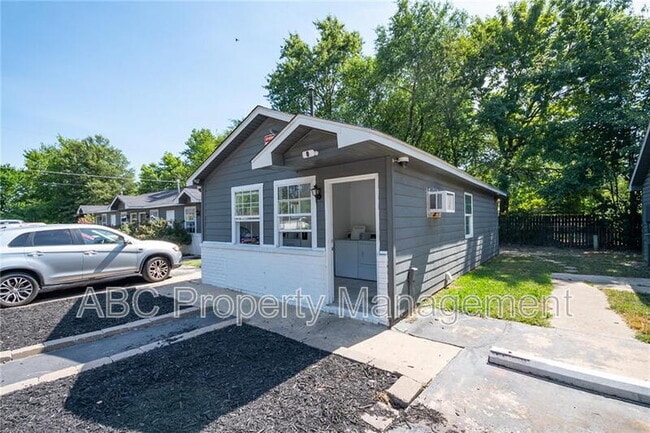 Photo - 413 Ewalt Ave Unidad C3
