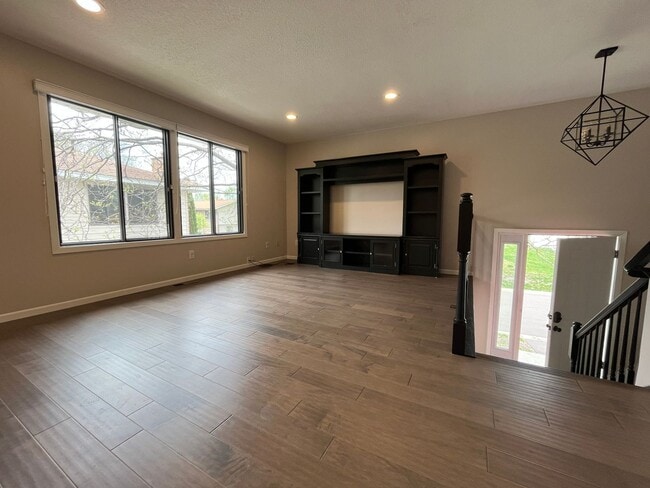 Photo - 2257 Oregon Ct