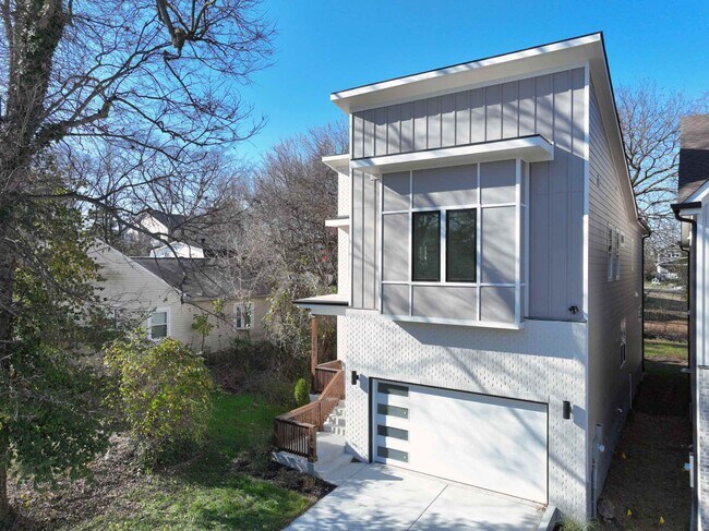 Photo - 2029 Rosemary Ln