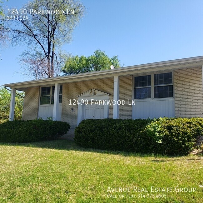Spacious 2 Bedroom Home - Spacious 2 Bedroom Home