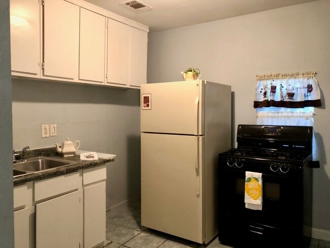 Photo - 5114 Laura Koppe Rd