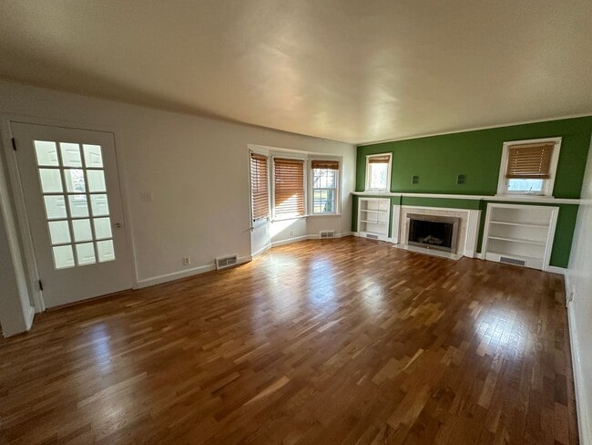 Photo - 1006 S Wisner-Charming Single Family Home