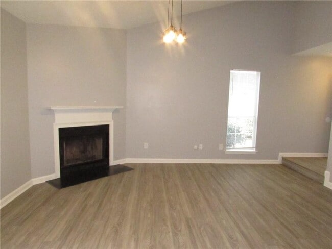 Photo - 4032 Settlers Hill Way