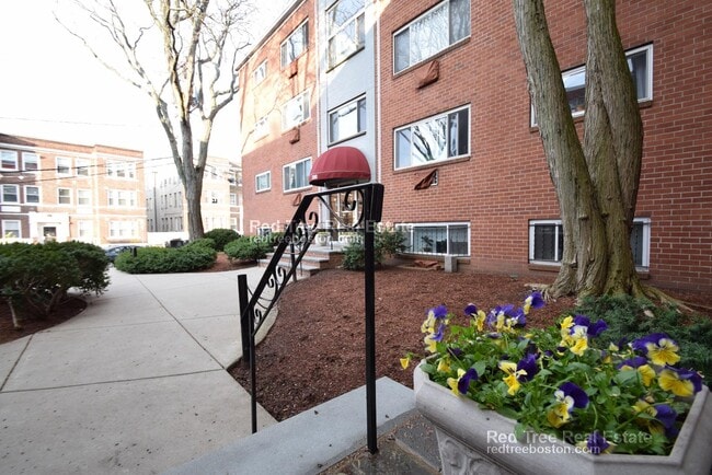 Photo - 245 Kelton St Condo Unit 23