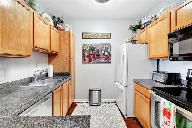 Photo - 4802 51st St W Unit 412