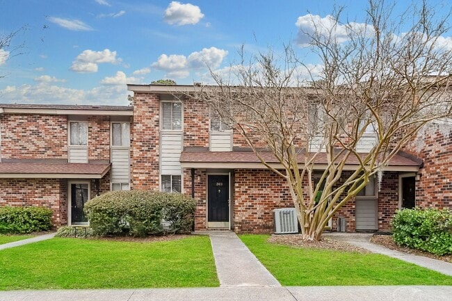 2 bedroom / 1.5 bath Townhome ~ Hannahan, SC - 2 bedroom / 1.5 bath Townhome ~ Hannahan, SC