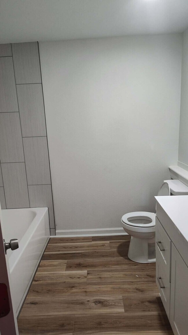 130-132 Barrilleaux St Unit 130 b