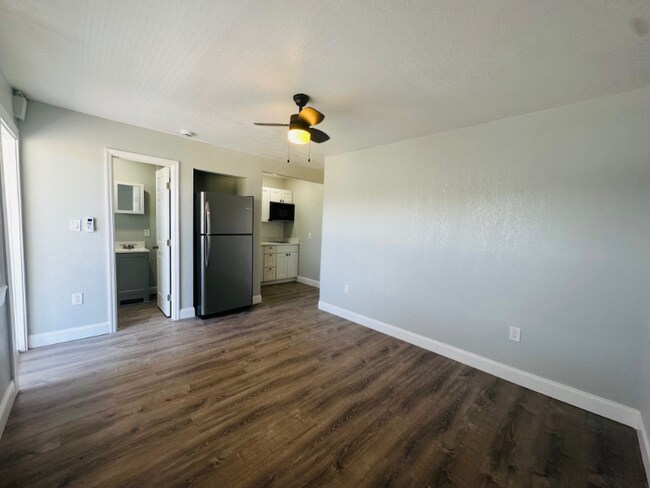 Photo - 680 22nd Ave S Unidad 12