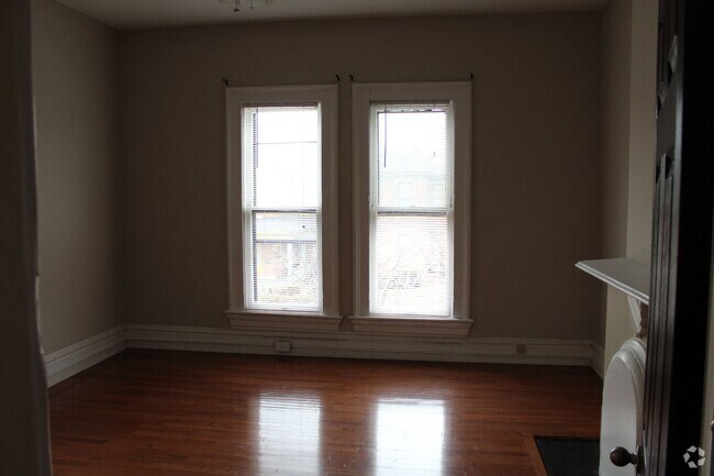 Building Photo - 57 Smith Pl Unit 3 Rental