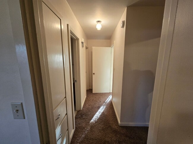 Photo - Cozy 2 bedroom Duplex Near Willamette U. Unidad 1515 Mill St.