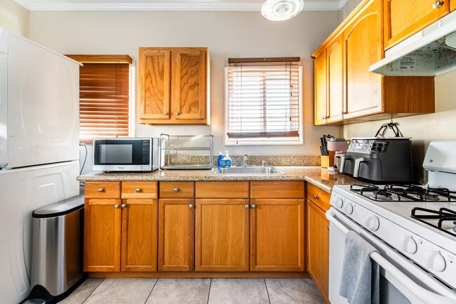 Photo - 77 W Glenarm St Unit 77