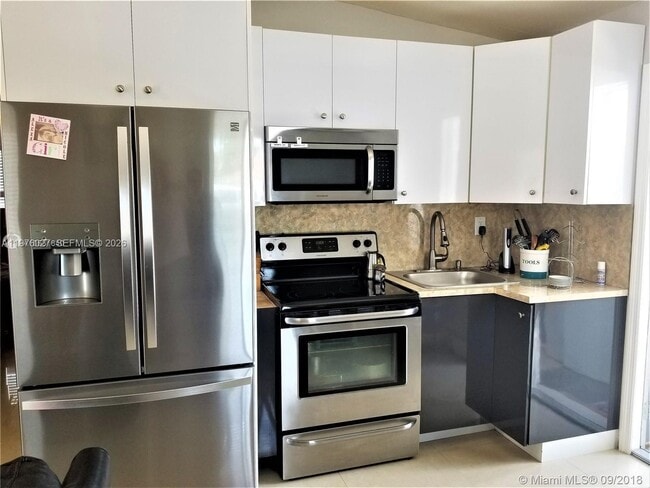 Photo - 6744 SW 21st St