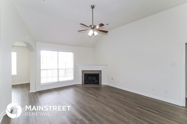 Photo - 597 Shelley Renee Ln