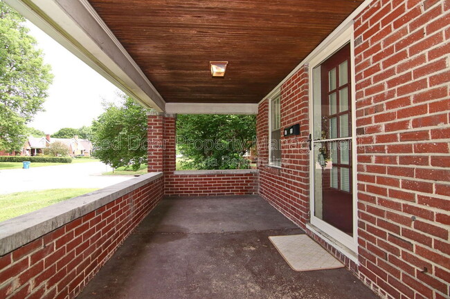 Photo - 6055 Central Ave