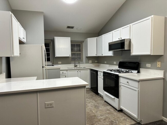 Photo - 2211 Waterleaf Ct