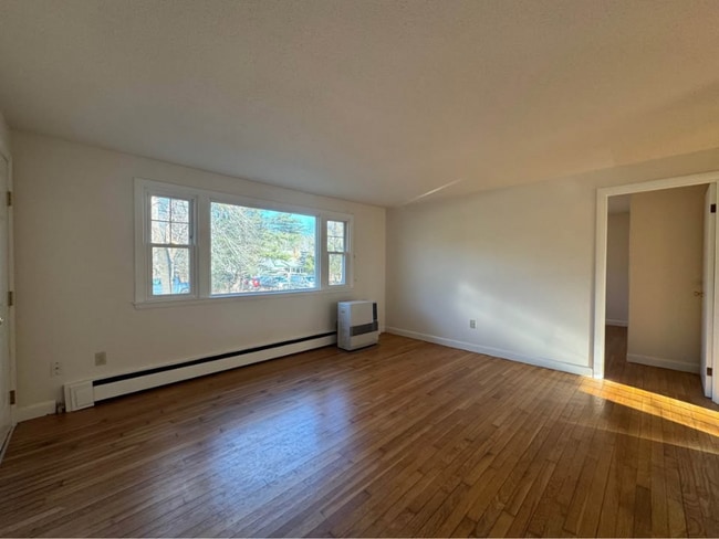 Photo - 106 Burnell Dr