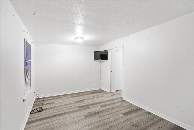 Photo - 3811 Las Palmas St