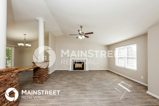 Photo - 32 Emerald Pines Ln