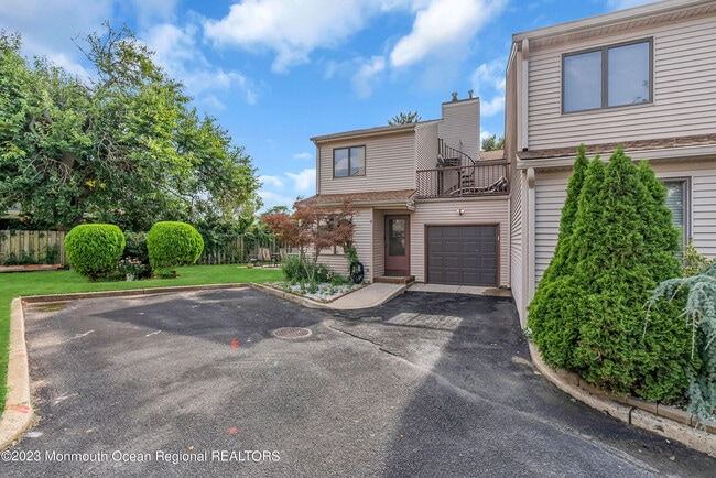 Photo - 700 Ocean Ave N