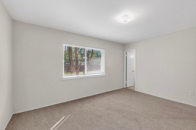 Photo - 4009 Providence Dr