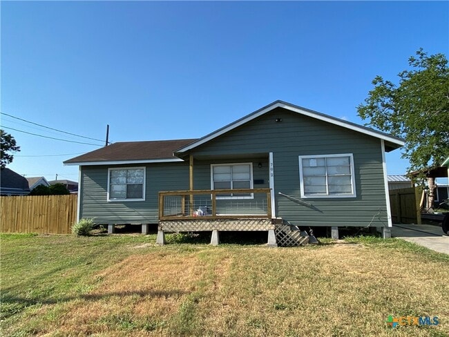 Building Photo - 702 E Stayton Ave Rental
